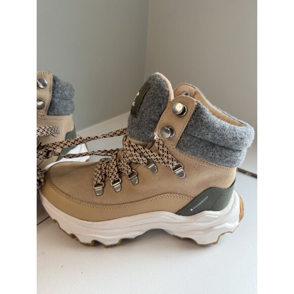 Sorel Women's Kinetic Breakthru Conquest Sneaker Boot Tan Waterproof Size W 6.5 - Picture 2 of 13